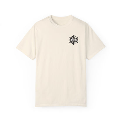 Unisex Garment-Dyed T-Shirt with Snowflake Design - Cozy & Trendy Casual Wear