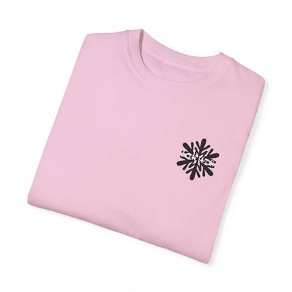 Unisex Garment-Dyed T-Shirt with Snowflake Design - Cozy & Trendy Casual Wear